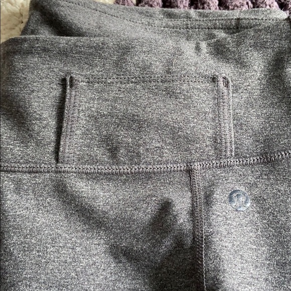 LULU Leggings - Picture 1 of 2